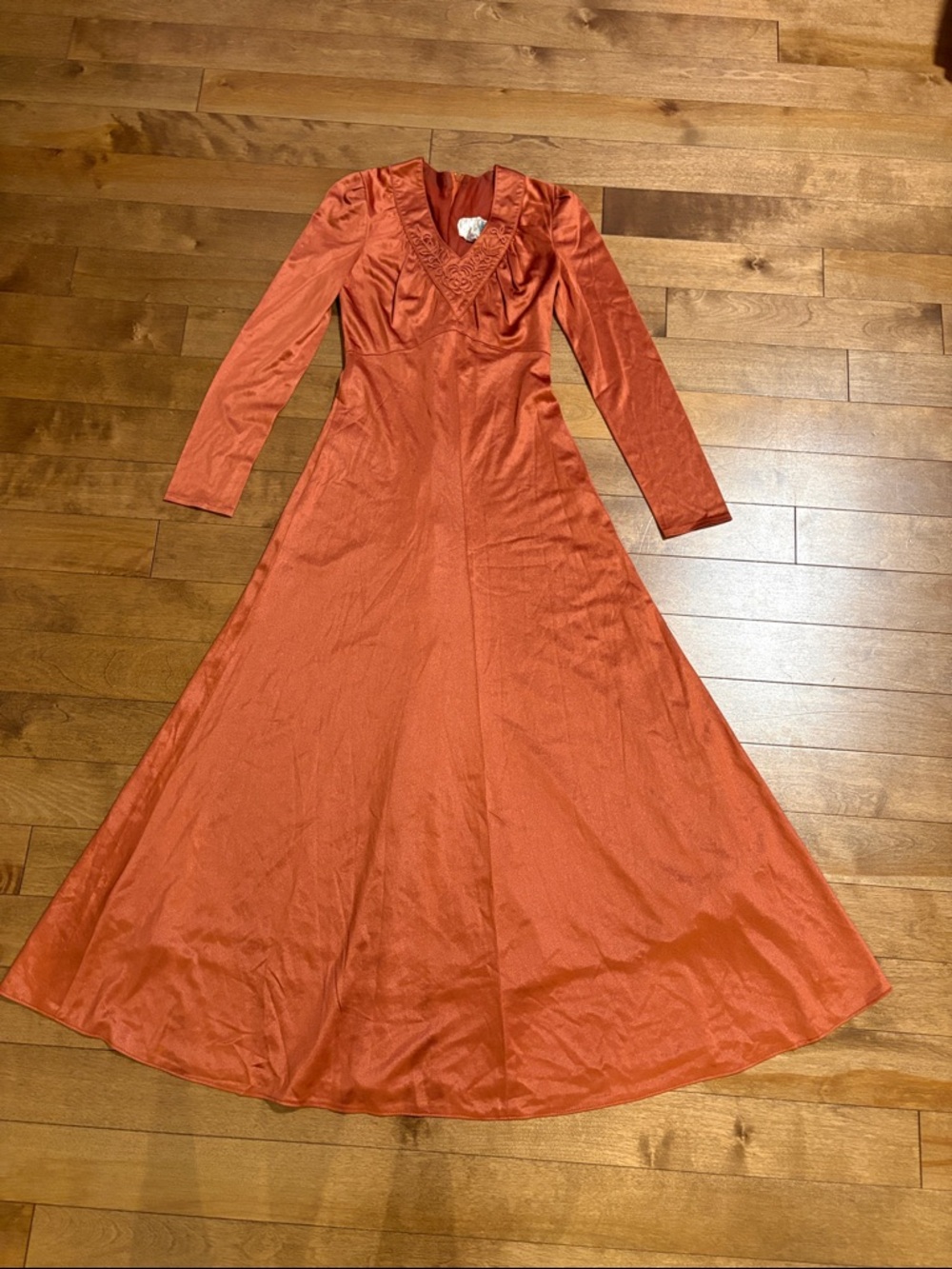 Vintage Long-Sleeve Maxi Dress in Rust Orange with Embroidered Too